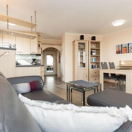 Διαμέρισμα Lord Nelson 814 *